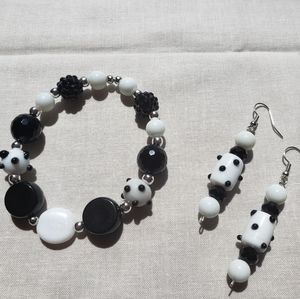 Black & White Glass Bead and Bracelet